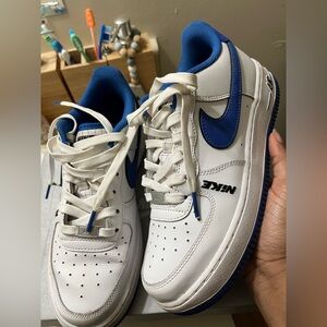 Nike Air Force 1 LV8